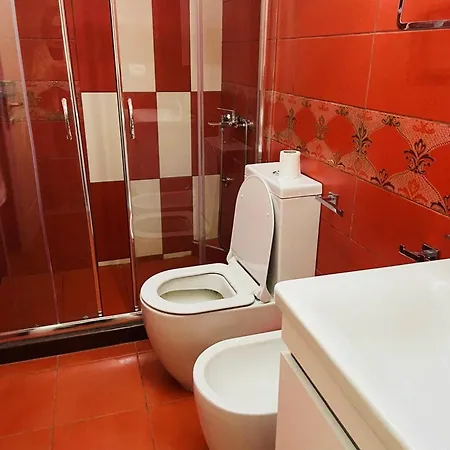 Sela Lägenhet Tirana